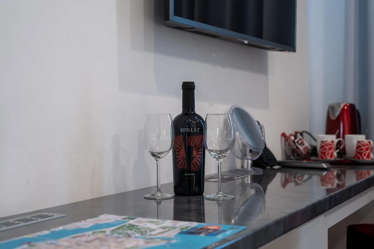Sky & Sun Luxury Rooms With Private Parking In The Garage Zadar Croatia