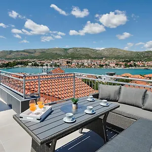 & Zaja Croacia